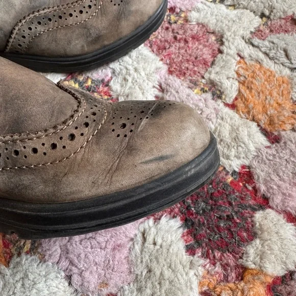 Blundstone Brown Boots - Picture 3 of 10